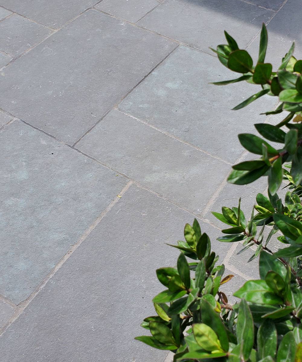 Bartley Grey Limestone Paving - Image 5